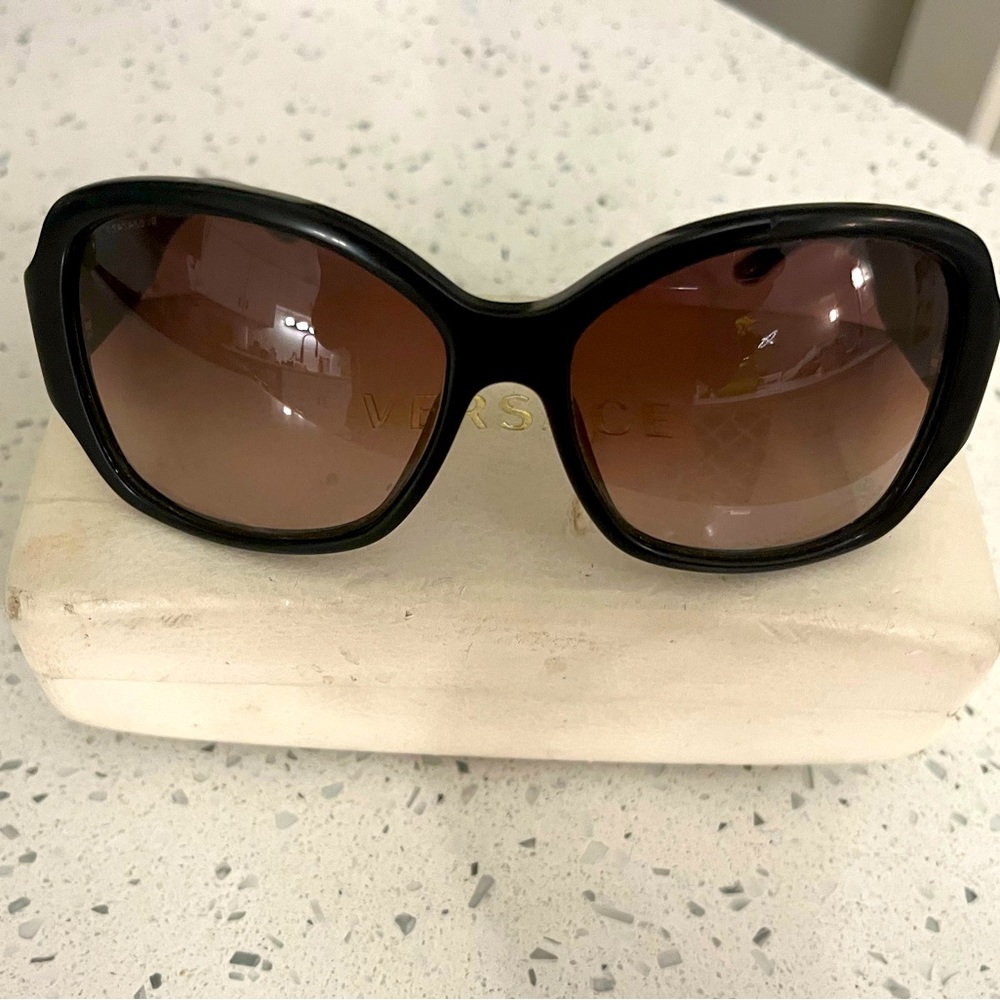 VERSACE large lense black shades